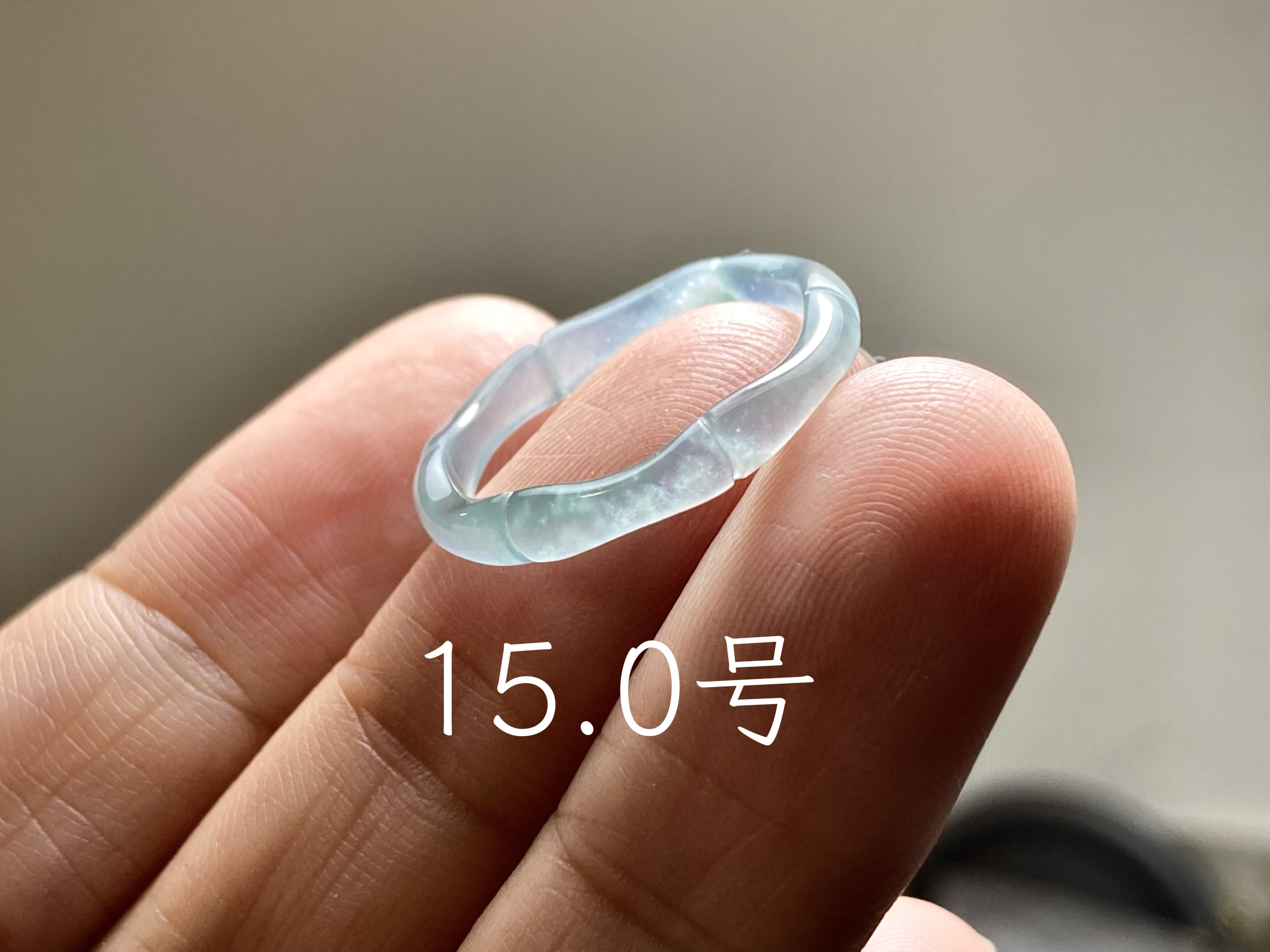 L15-26 高氷種 竹節 リング 薄水緑色 15.0号 グアテマラ産 A貨 本翡翠 くりぬき 黒翡翠