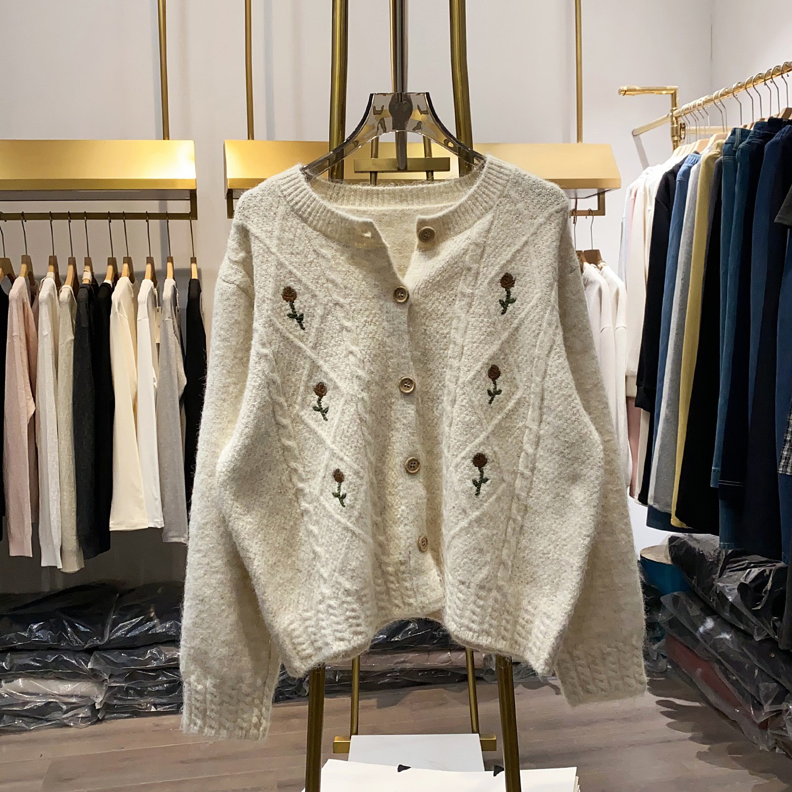 レディース ニットカーディガン 花 刺繍 低身長 ショート丈 アウター トップス