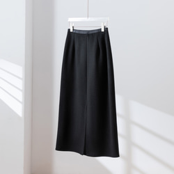 ★現貨★ 石墨烯內襯帶來卓越保暖效果。黑色複合佈料長裙，貨號：251118-3 第6張的照片