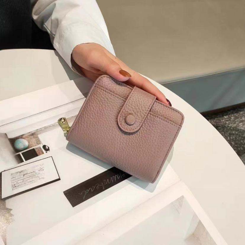 ミニ財布 、コンパクト財布、本革、 大容量 、小銭入れ、カード入れ、 財布、お正月、二つ折り財布