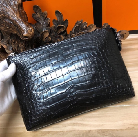 極上品 クロコダイルレザー ワニ革本革 センター取り セカンドバッグ クラッチバッグ 男女兼用 スマホ収納