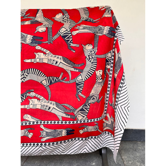 【11/30発送】インド綿大判ストール/ドゥパタ 猫ちゃん 朱色 再販 5枚目の画像