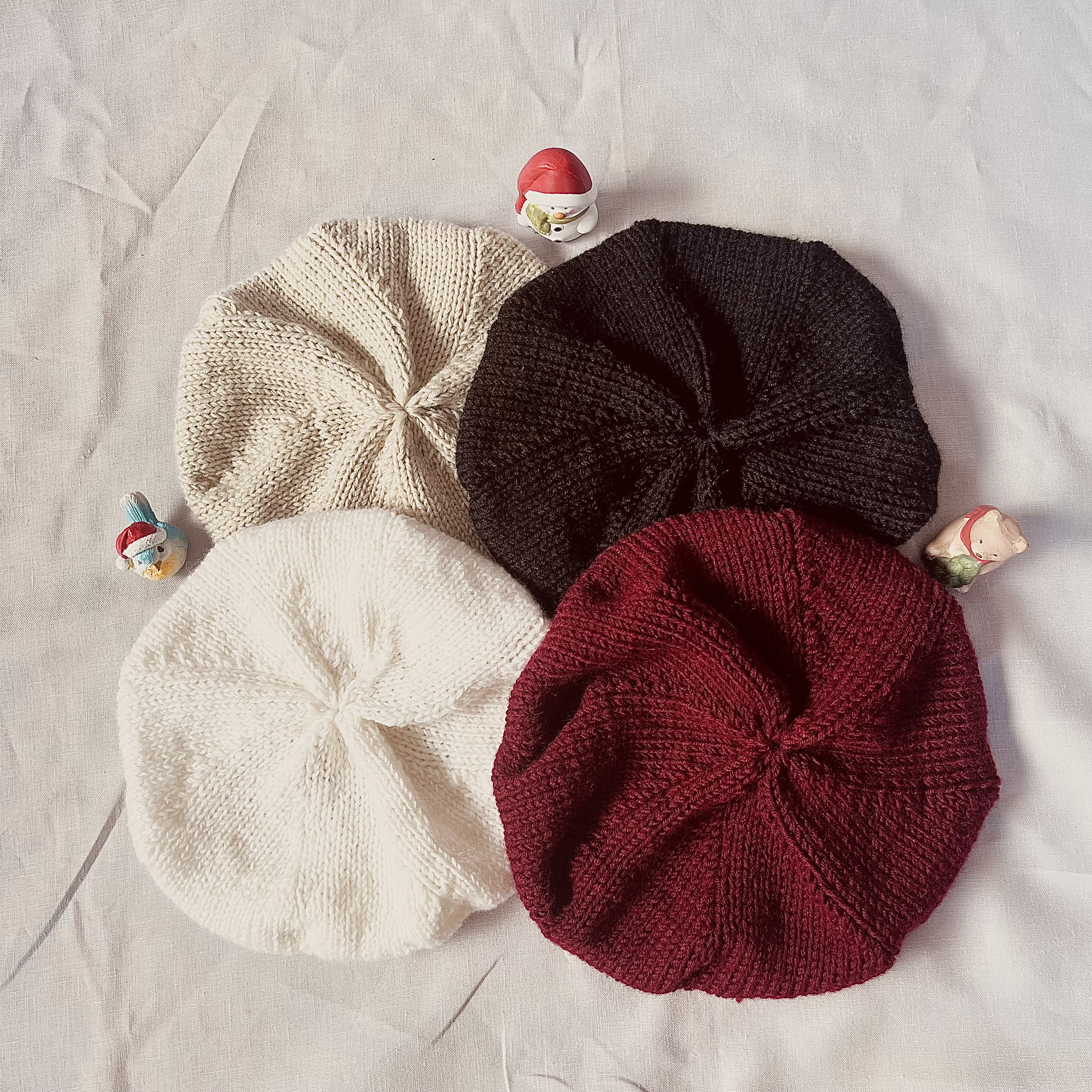 やさしい肌触りのアルパカニットベレー｜シンプルで合わせやすい定番デザイン