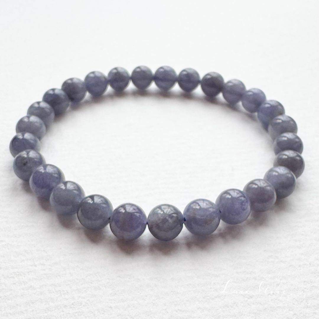 【タンザナイト】静かに澄みわたる青紫の輝き 天然石 ブレスレット
