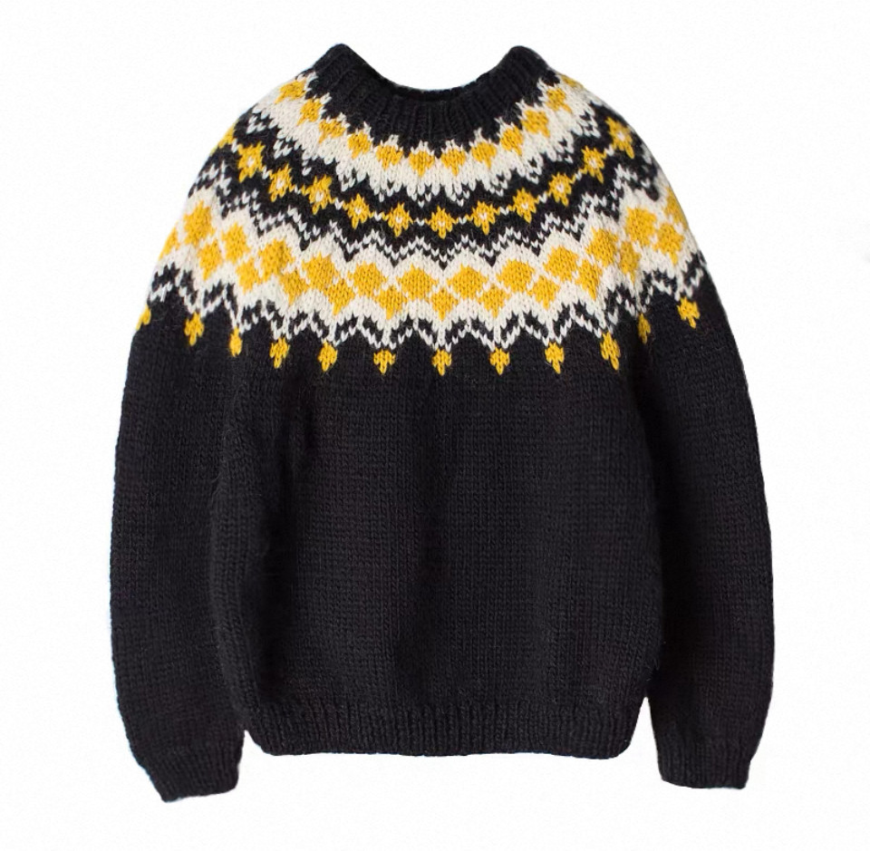 ウール100%　手編みフェアアイルプルオーバーニット【秋冬春】黒・イエロー