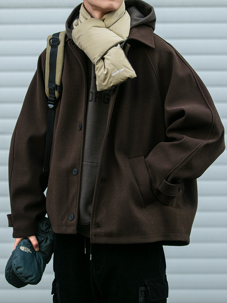 レトロなメイラードのシルエットのツイードジャケットに厚手のコート男性のゆったりとした短めの秋冬のカジュアルジャケット