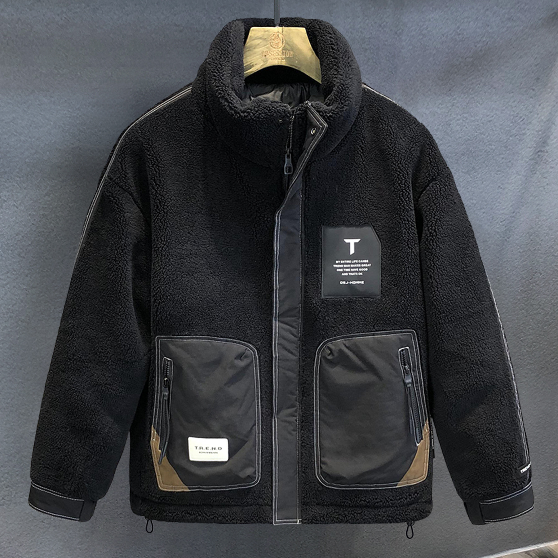 秋冬のウールの綿の服の外套の新しいモデルの男性の紳士服のブランドはゆったりとしています暖かい詰め襟の綿の服の男