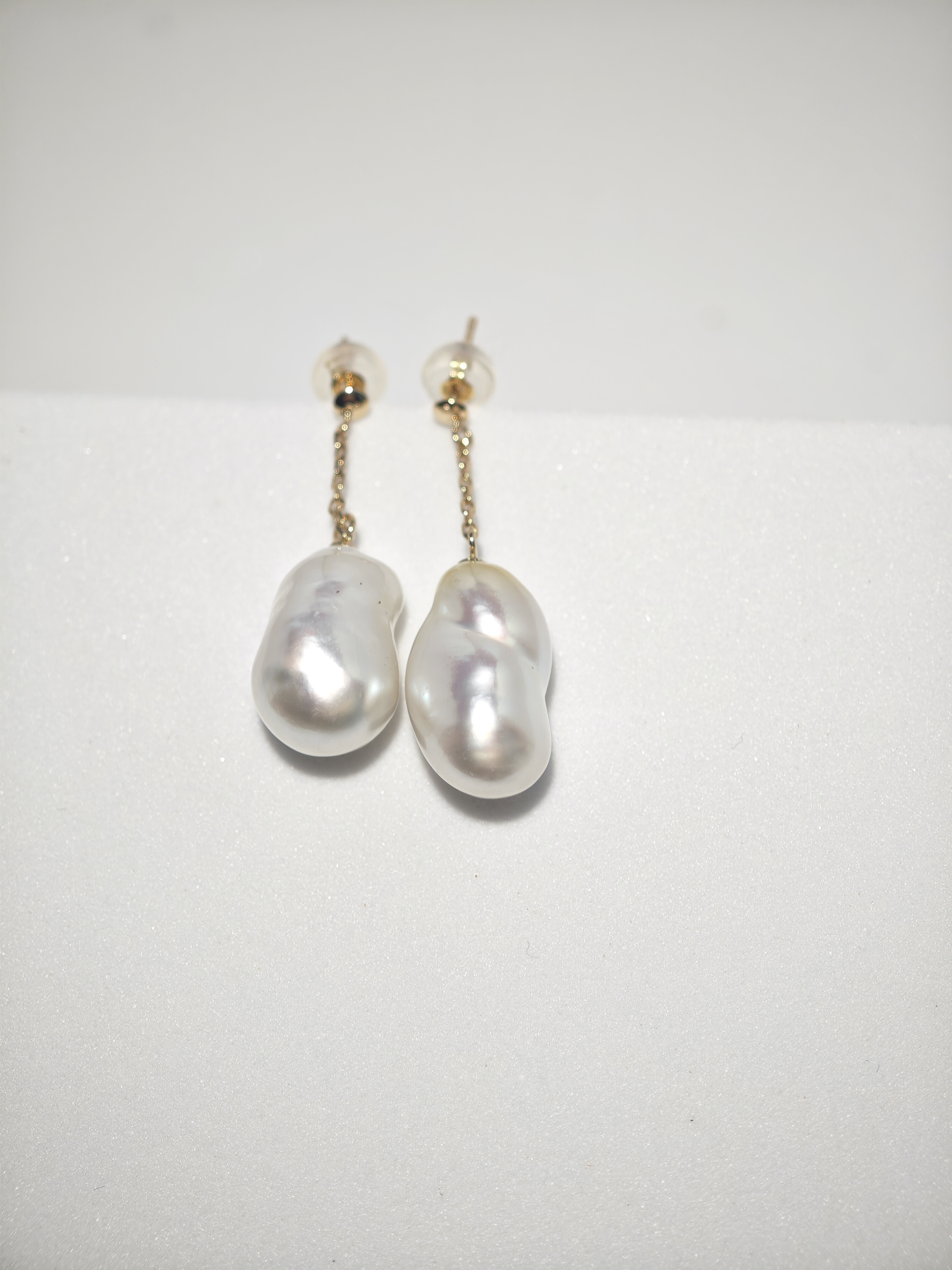 天然南洋ケシ真珠 K18YG　ピアス