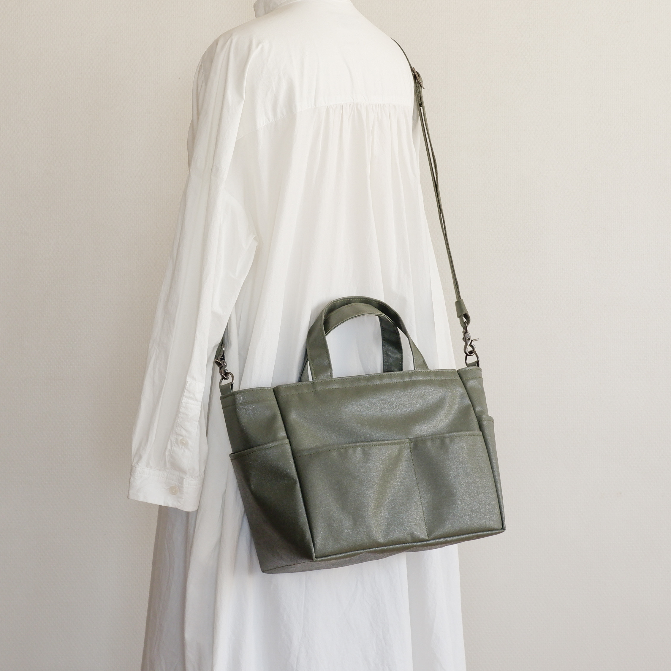 4 pockets tote 横長2way オリーブドラブ / ポリエステル帆布