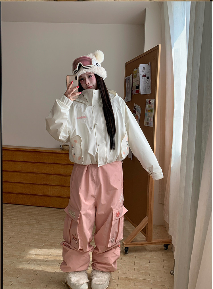25-26秋冬限定 スノーボードウェア 防水 上下セット ジャケット パンツ 可愛い レディース SN052