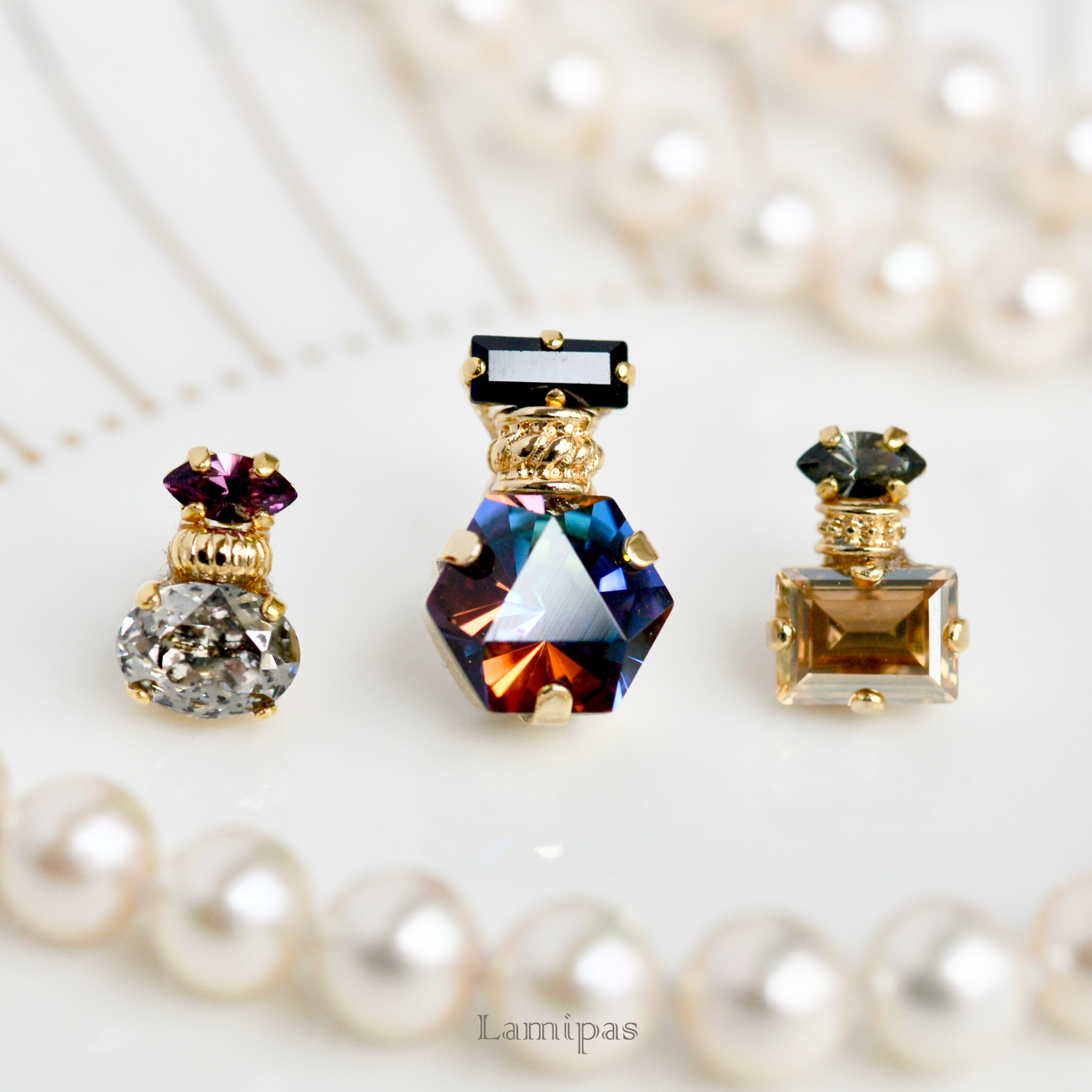Perfume bottles（lounge）
