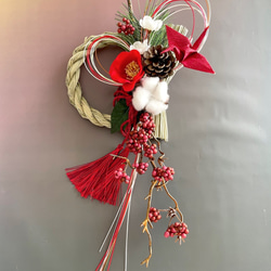 2025年新作早割り＊紅白椿で祝うのお正月しめ縄しめ飾り＊無料
