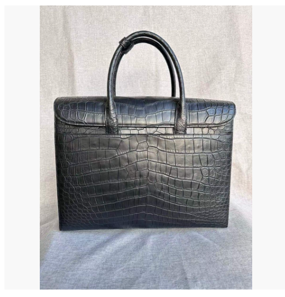 新品マット仕上げワニ革 メンズバッグ 大容量 通勤バッグ ブリーフケース　裏地羊革