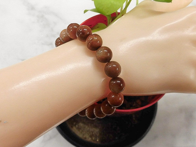 天然石 赤針ルチルクォーツ10.5～10.9mm玉ブレスレット 内周17.7cm 　　250720620