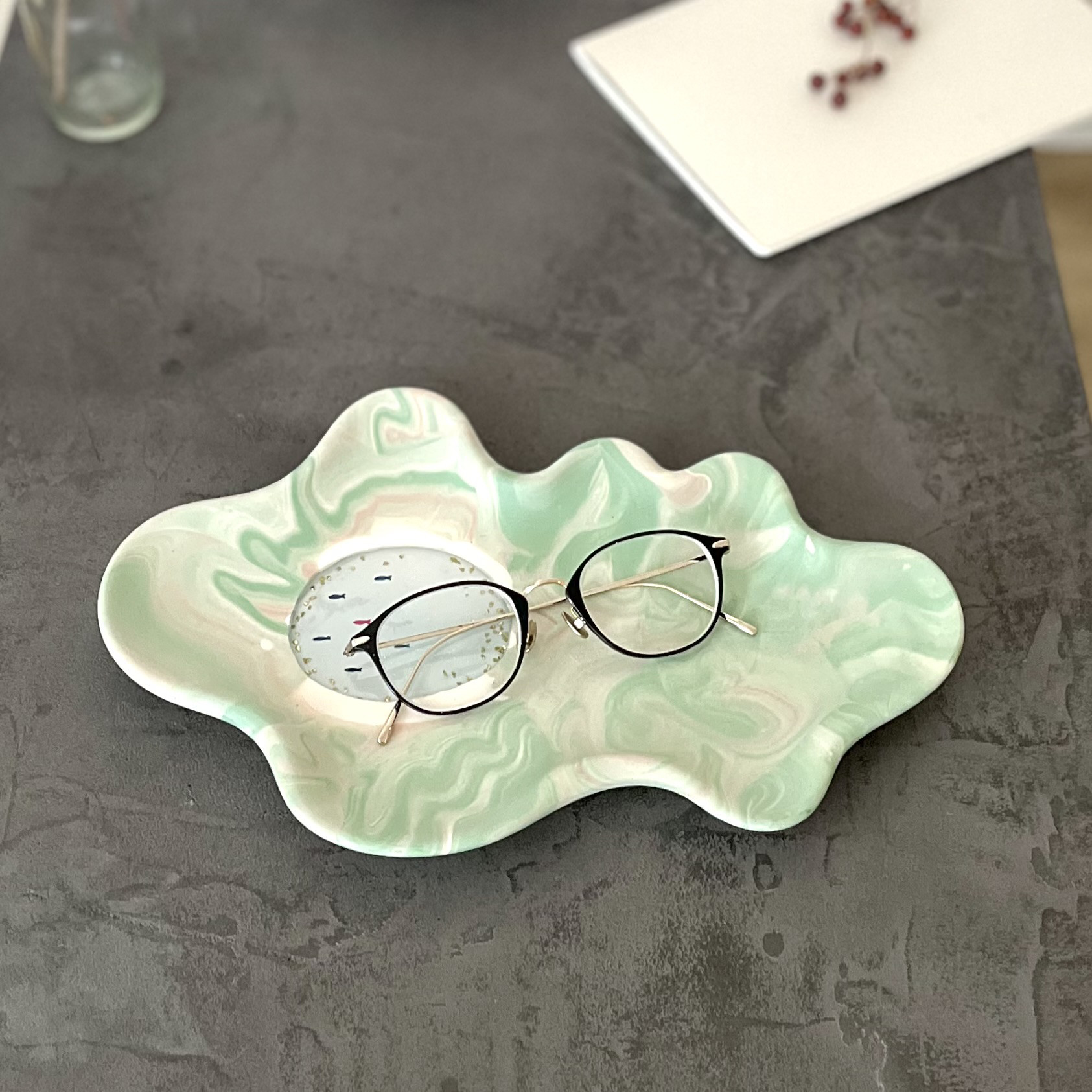 WAVE LAND TRAY～小さな魚のいる池～ 4,536円