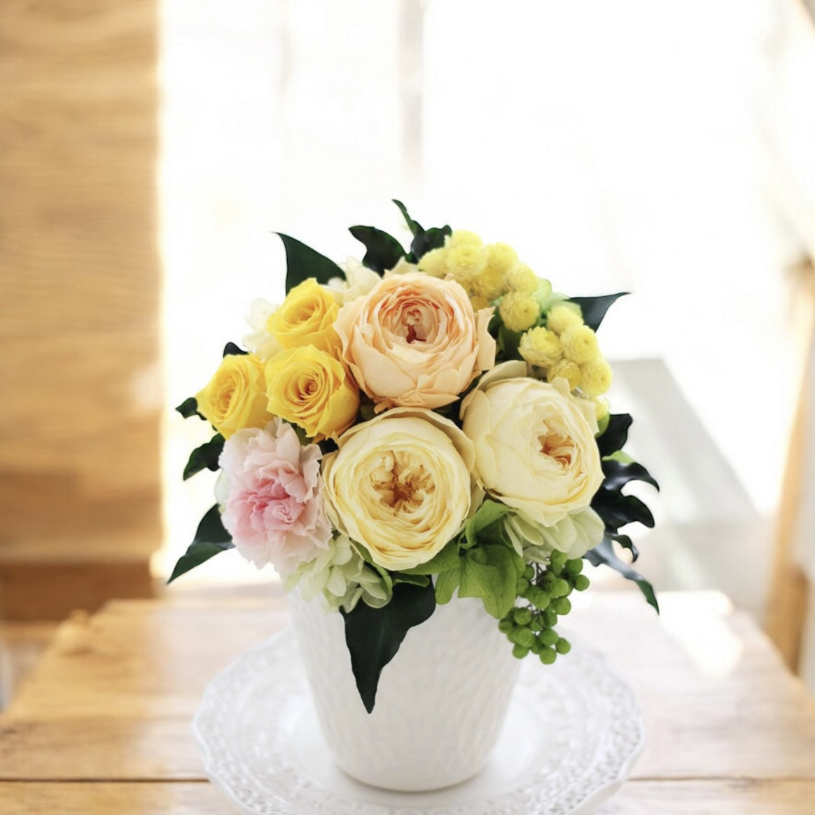 プリザーブドフラワー＜リリー＞イエロー オレンジ オールドローズ バラ 【お祝い】傘寿 米寿 母の日