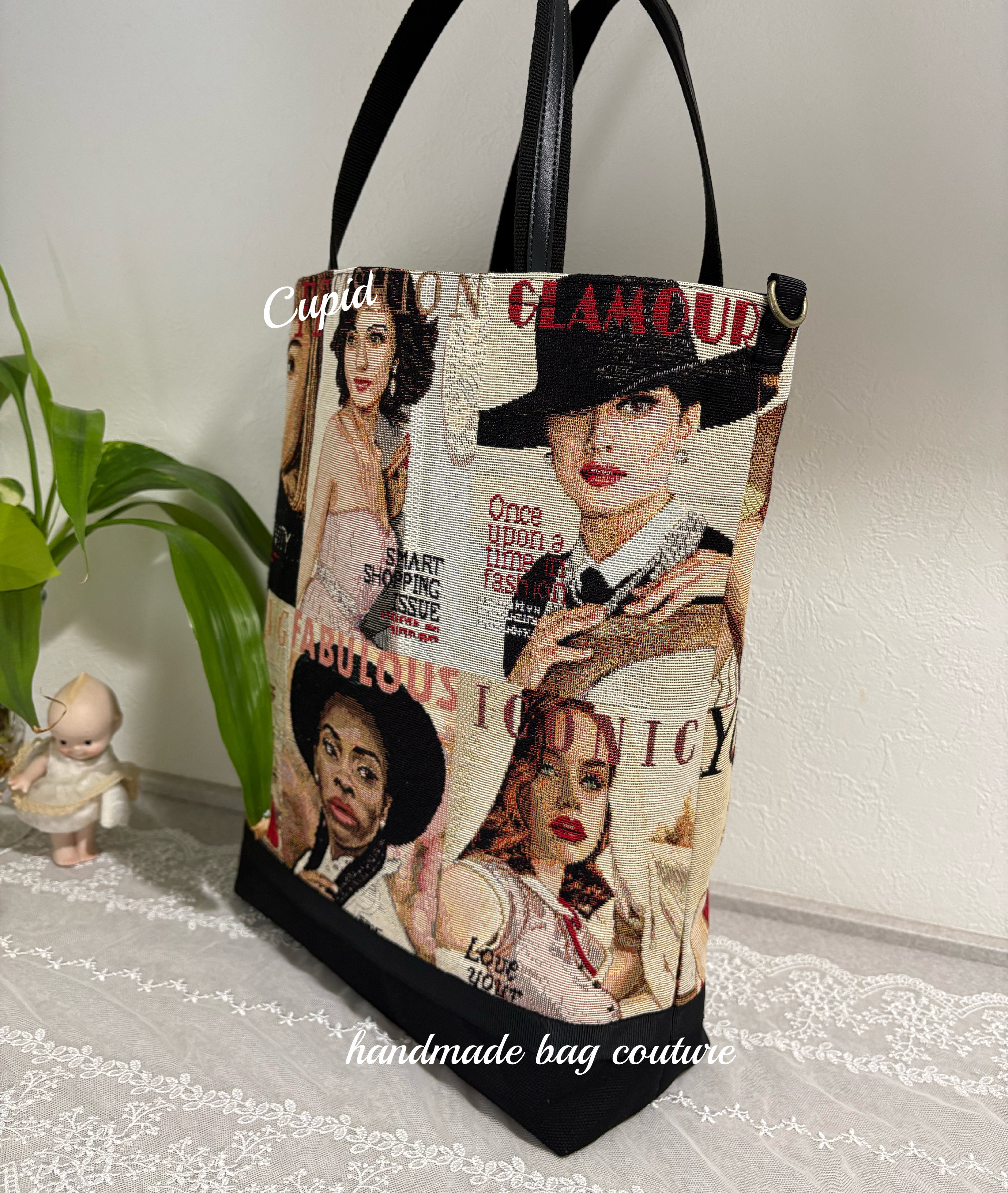 オランダ輸入ゴブラン織り（ファッション雑誌柄）ファッショナブルなＡ４対応2Way軽量トートバッグ　1点物