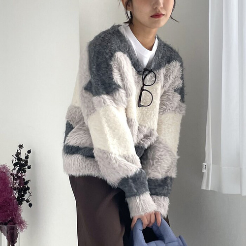 AW新作】年齢問わず着たい、大人の柄ニット♡ 高見えウェーブ柄