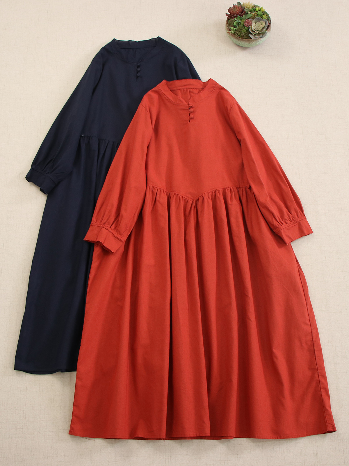 秋冬ニューモデル ユニセックスカジュアル ソリッドカラー ロングスリーブワンピース ルーズフィット 万能搭配 年齢を抑え