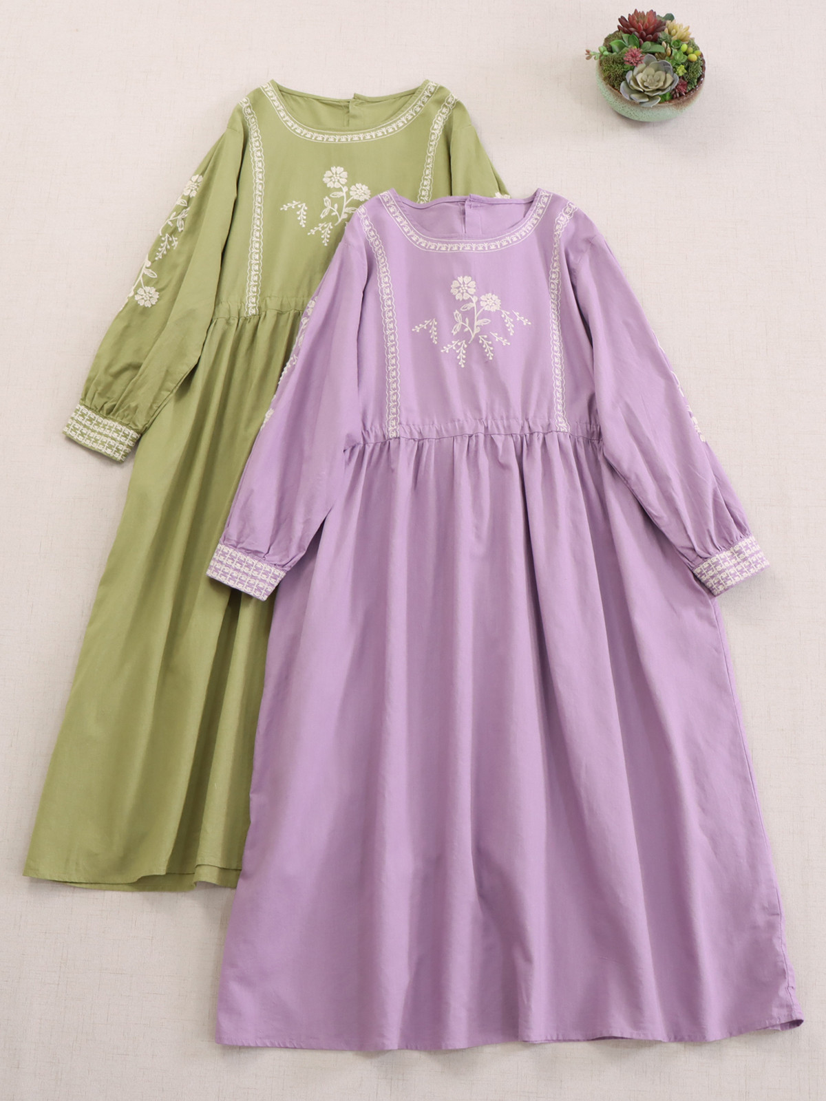 スイートリテラリー刺繍 ワンピース ルーズフィット 万能搭配 年齢を抑える 日系ロングスリーブ 背中ボタン ロングドレス 6,177円