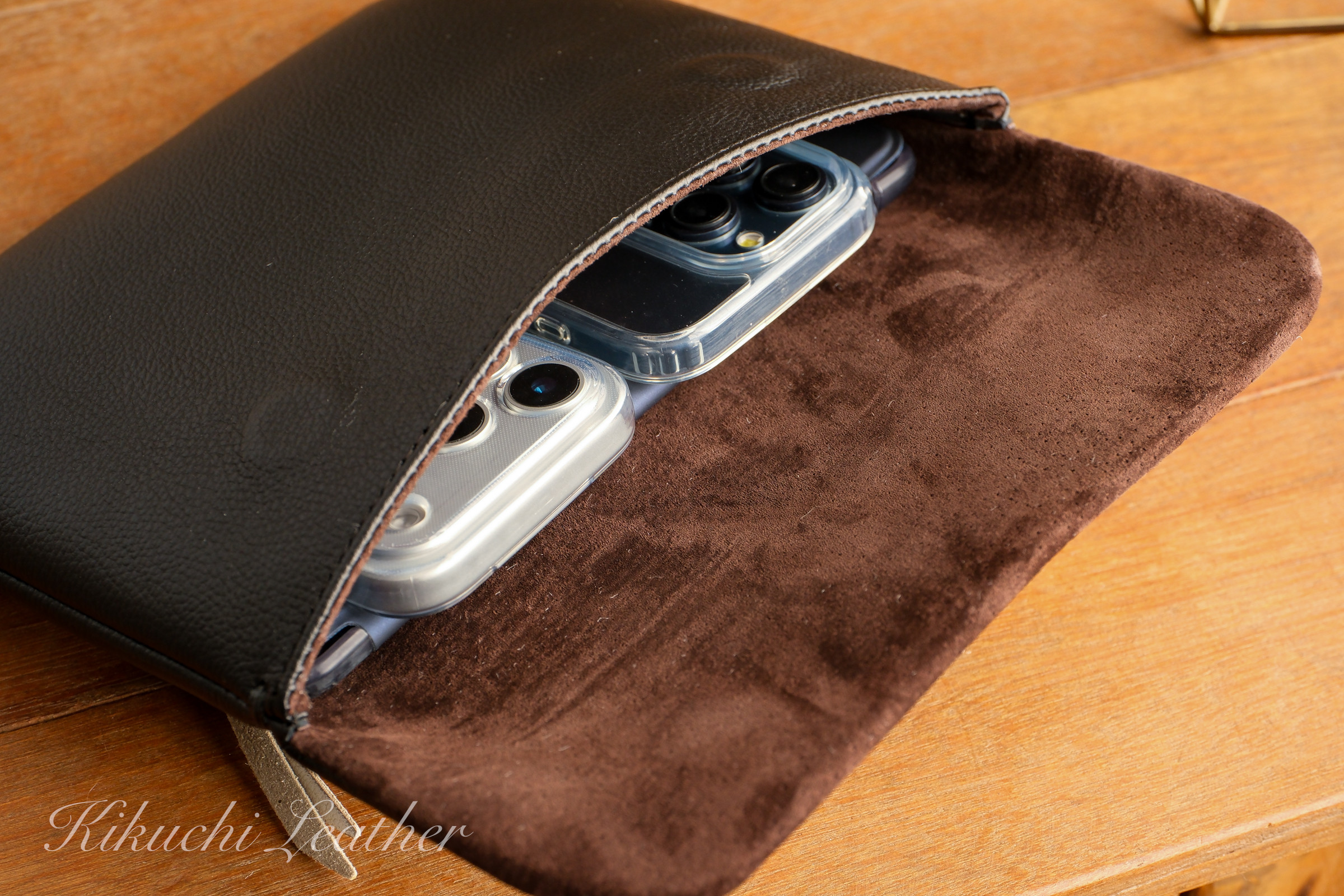 《LIONA》レザーフラップケース　iPad mini 8.3インチ用《5colors》