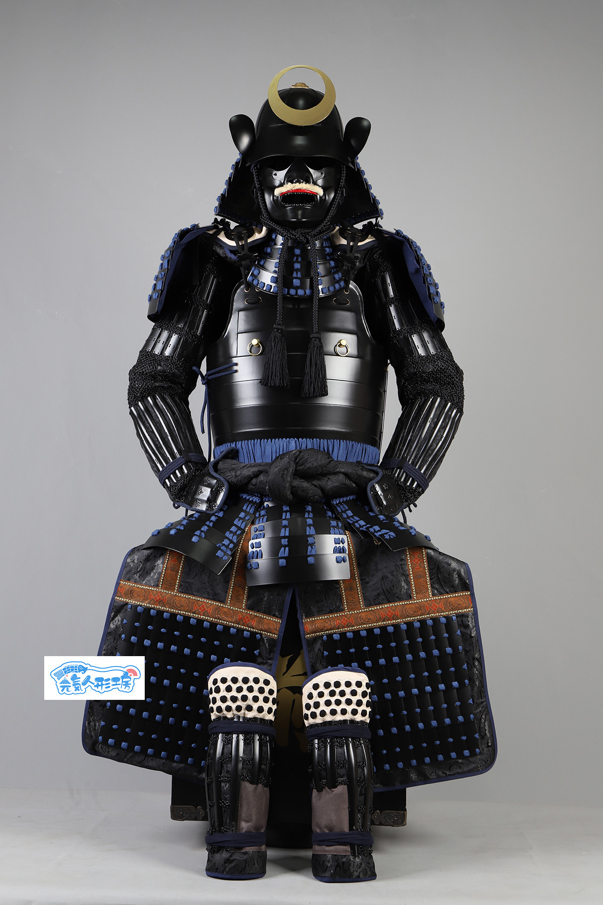 本格 甲冑 鎧兜 黒紺 伝統武士飾り 戦国武将風 和風インテリア 兜飾り 撮影 舞台 コスプレ用 五月人形代替