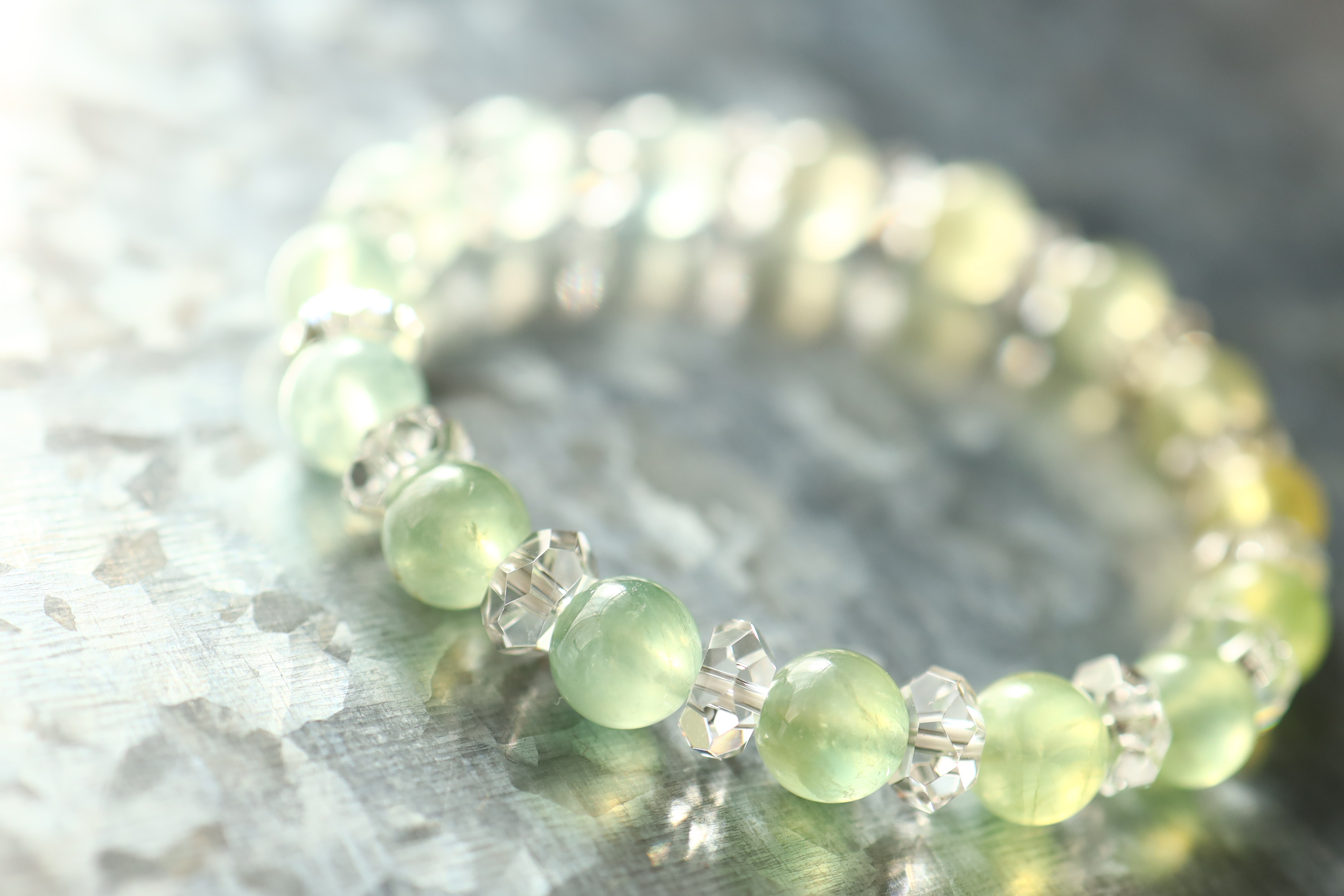 …☆プレミアムブレス☆…☆ミックスグラデーション☆プレナイト：約7.8ミリ＆水晶☆…☆天然石ブレスレット☆…