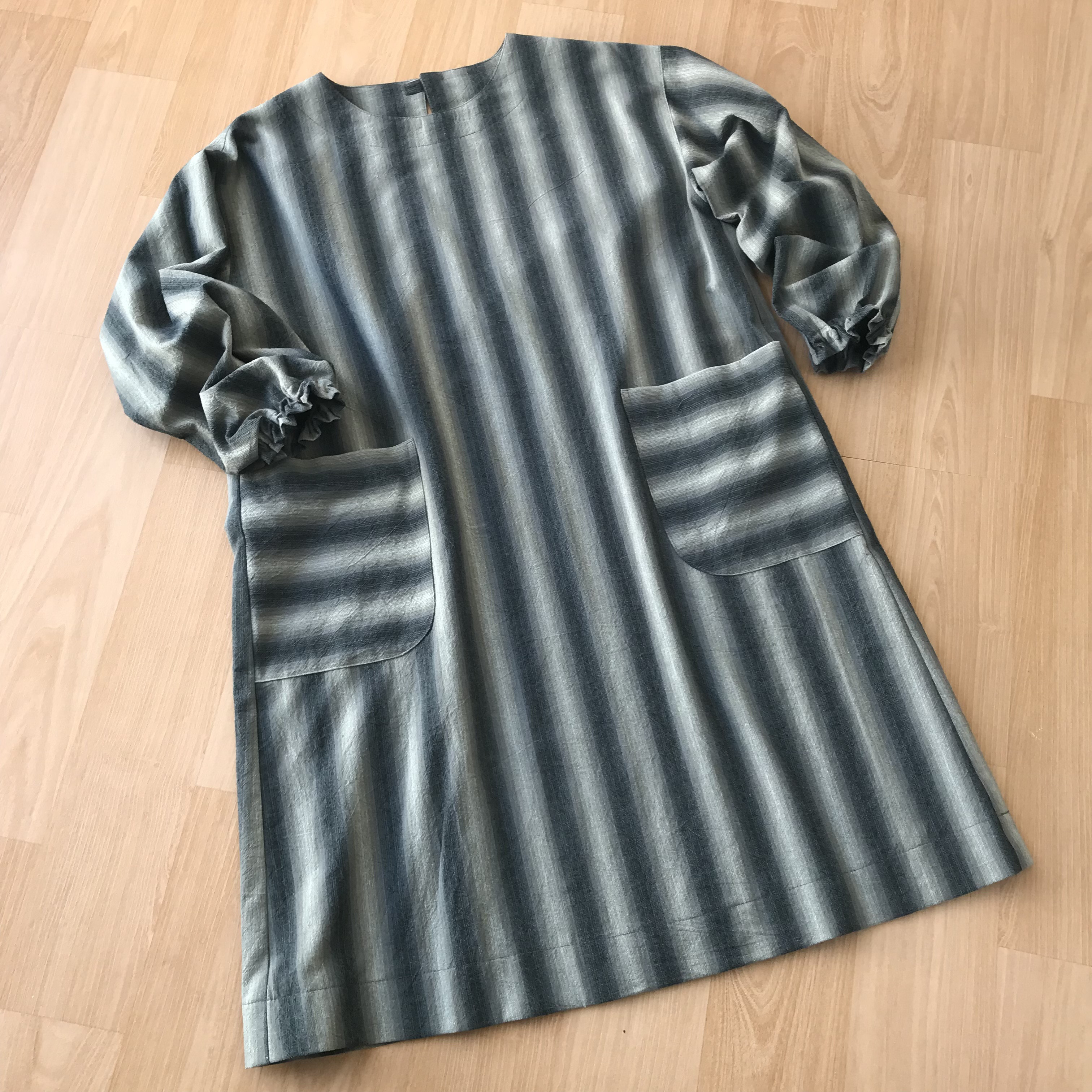 ストライプ柄　ゆったり　チュニック