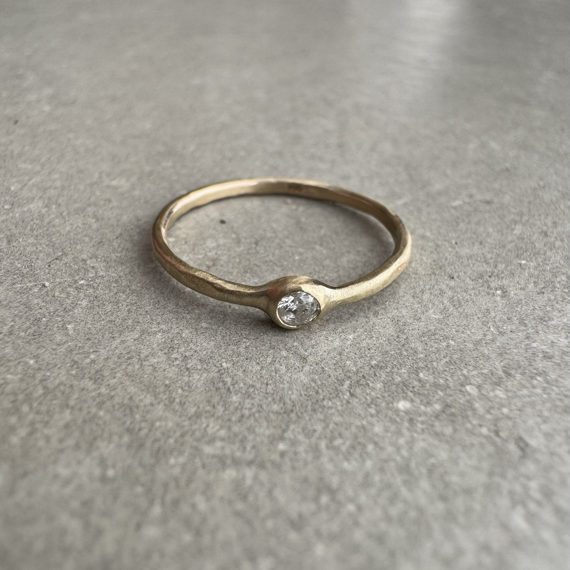 【K10】Diamond ring 槌目マット/イエローゴールド/指輪/リング/ダイヤモンド