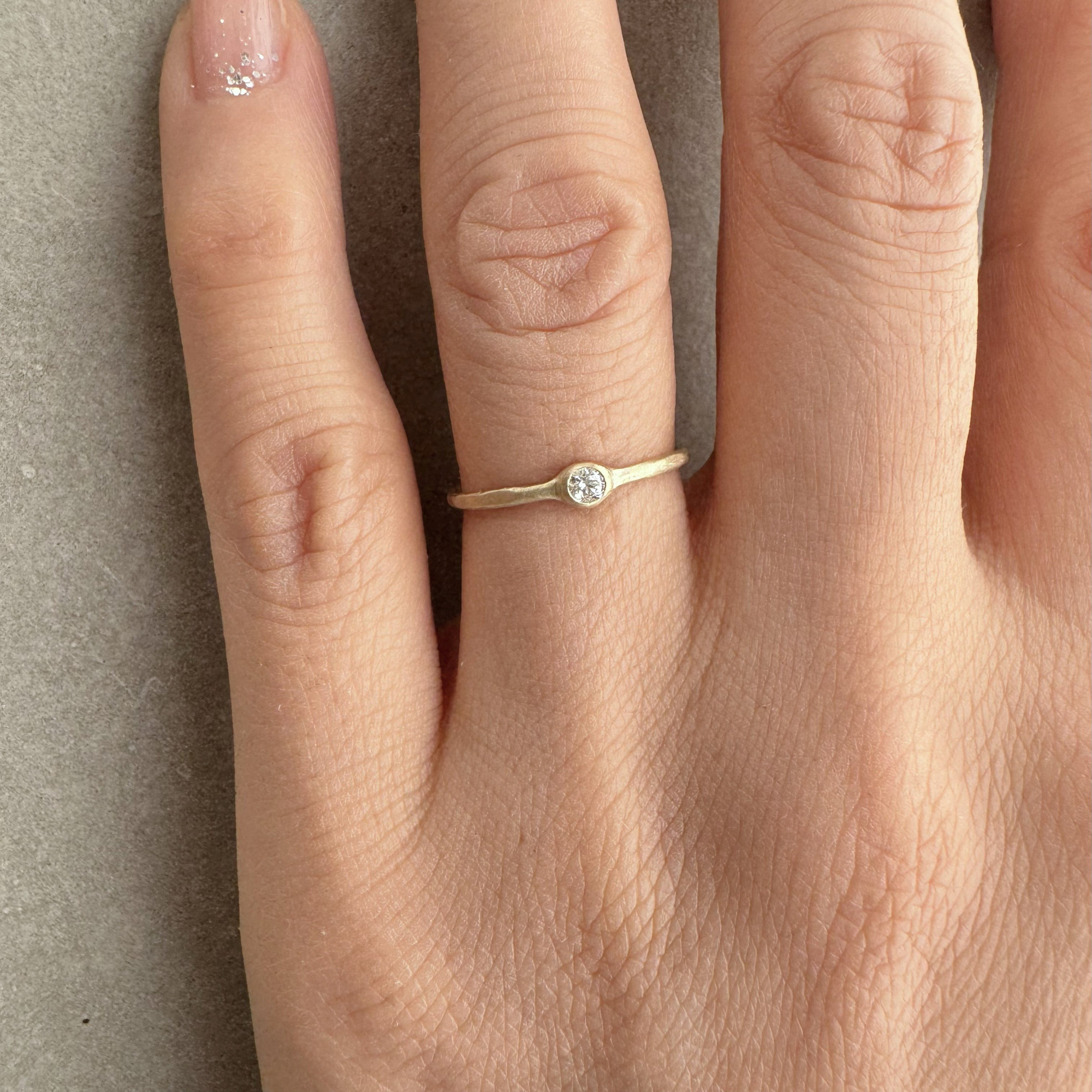 【K10】Diamond ring 槌目マット/イエローゴールド/指輪/リング/ダイヤモンド