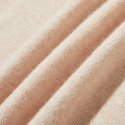 舒適時尚的針織毛衣，秋冬季必備單品。 100%羊毛，米色，貨號251120-1。 第9張的照片