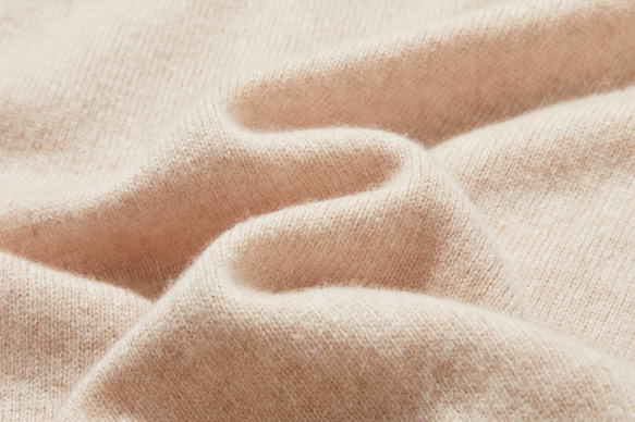 舒適時尚的針織毛衣，秋冬季必備單品。 100%羊毛，米色，貨號251120-1。 第10張的照片