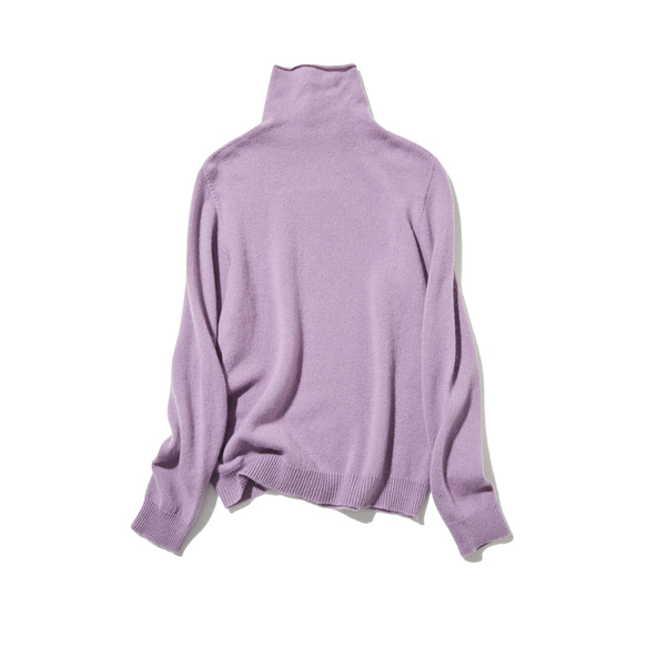 舒適時尚的針織衫，適合秋冬季節穿著。 100%羊毛，淺紫色（251120-8）。 第6張的照片
