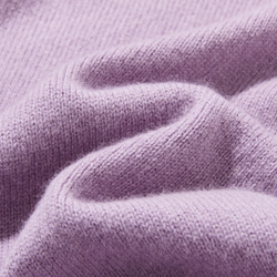 舒適時尚的針織衫，適合秋冬季節穿著。 100%羊毛，淺紫色（251120-8）。 第10張的照片