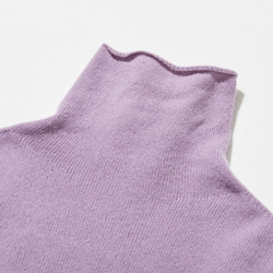 舒適時尚的針織衫，適合秋冬季節穿著。 100%羊毛，淺紫色（251120-8）。 第7張的照片