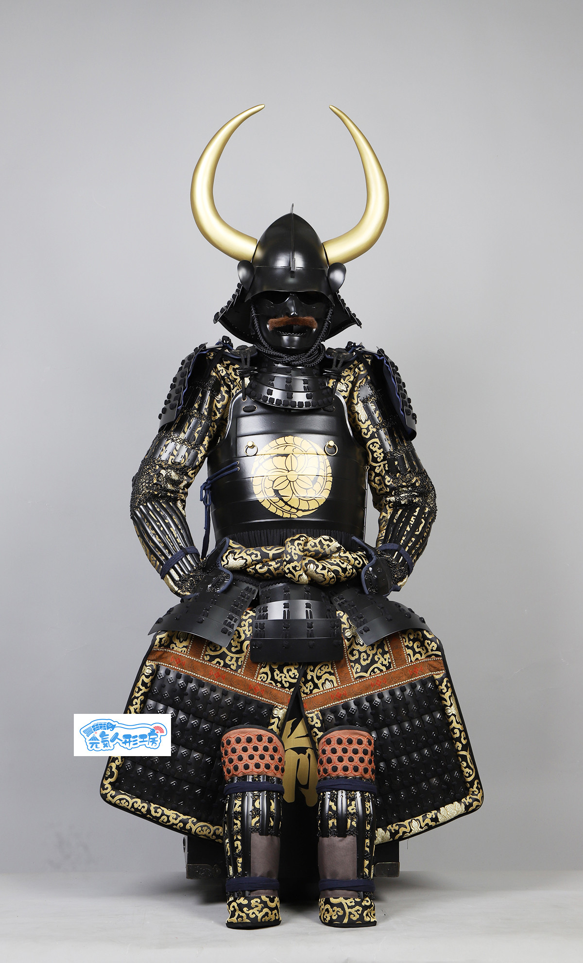 本格 甲冑 鎧兜 黒 伝統武士飾り 戦国武将風 和風インテリア 兜飾り 撮影 舞台 コスプレ用 五月人形代替