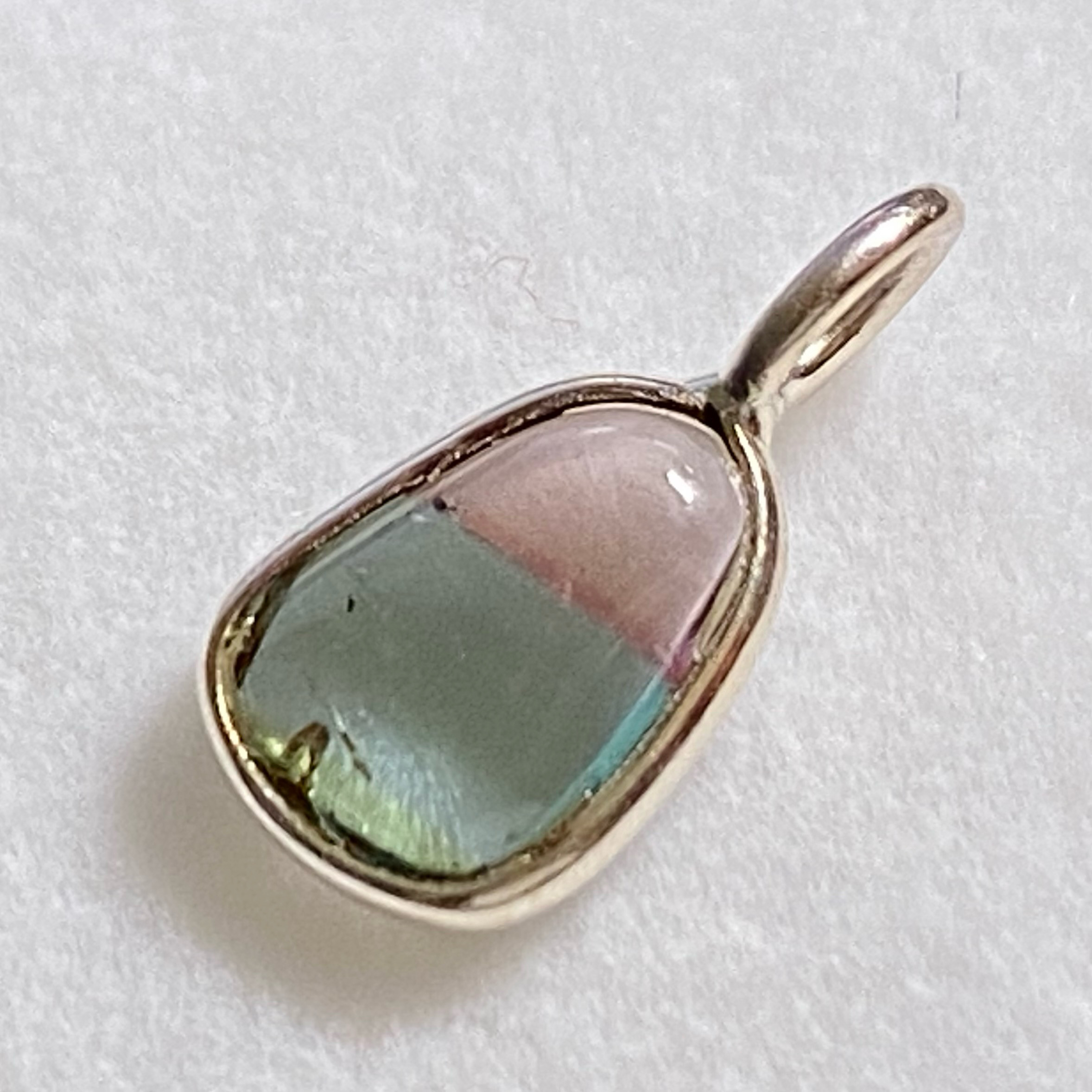 バイカラートルマリン　シルバーチャームCA20