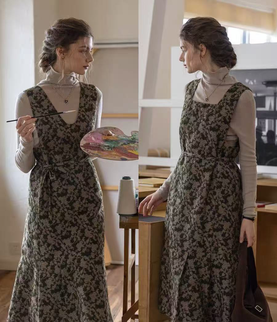 Vネックジャカードジャンパースカート　Aライン前後リバーシブル袖なしワンピース