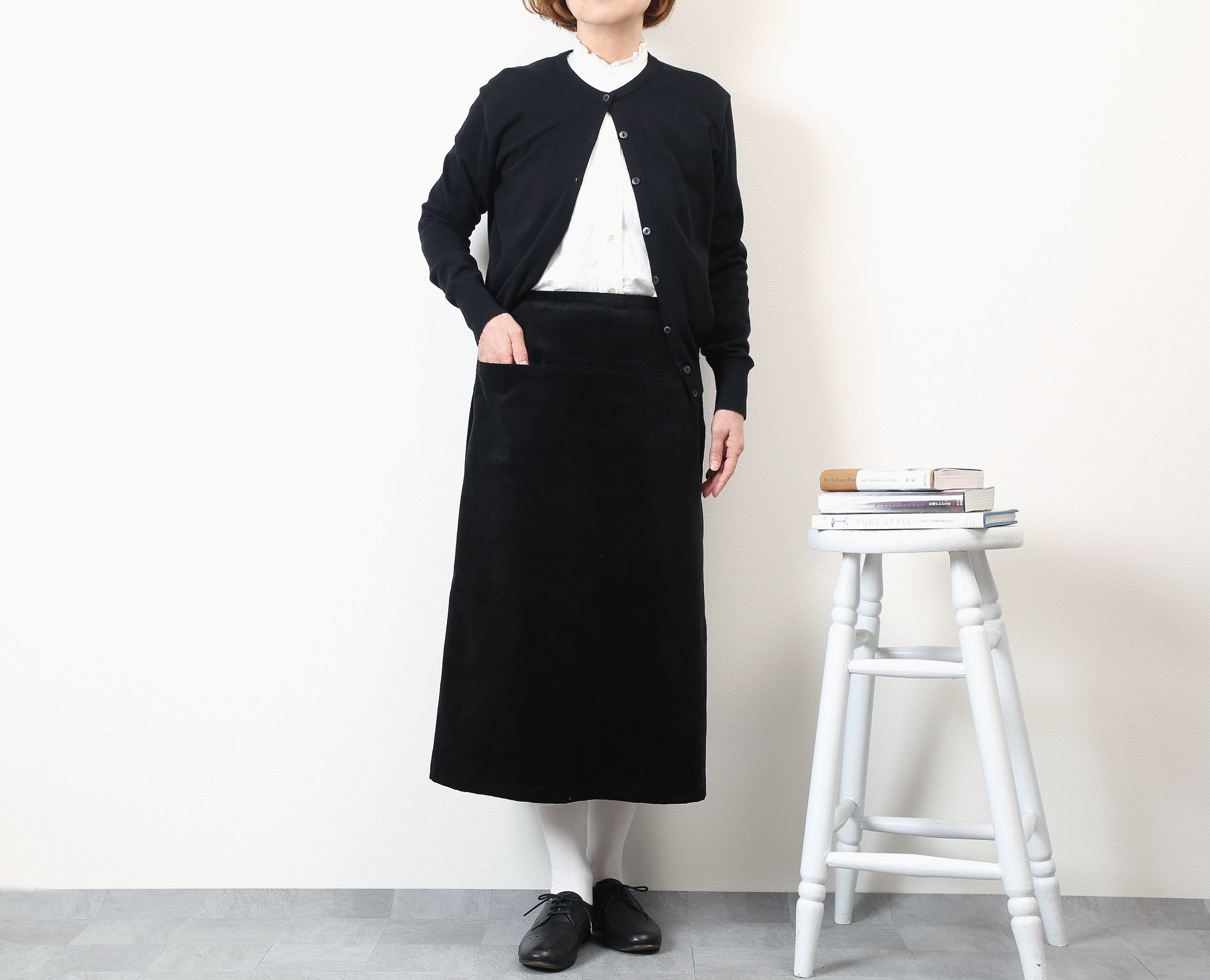 #525シンプルスカート(コーデュロイ黒)