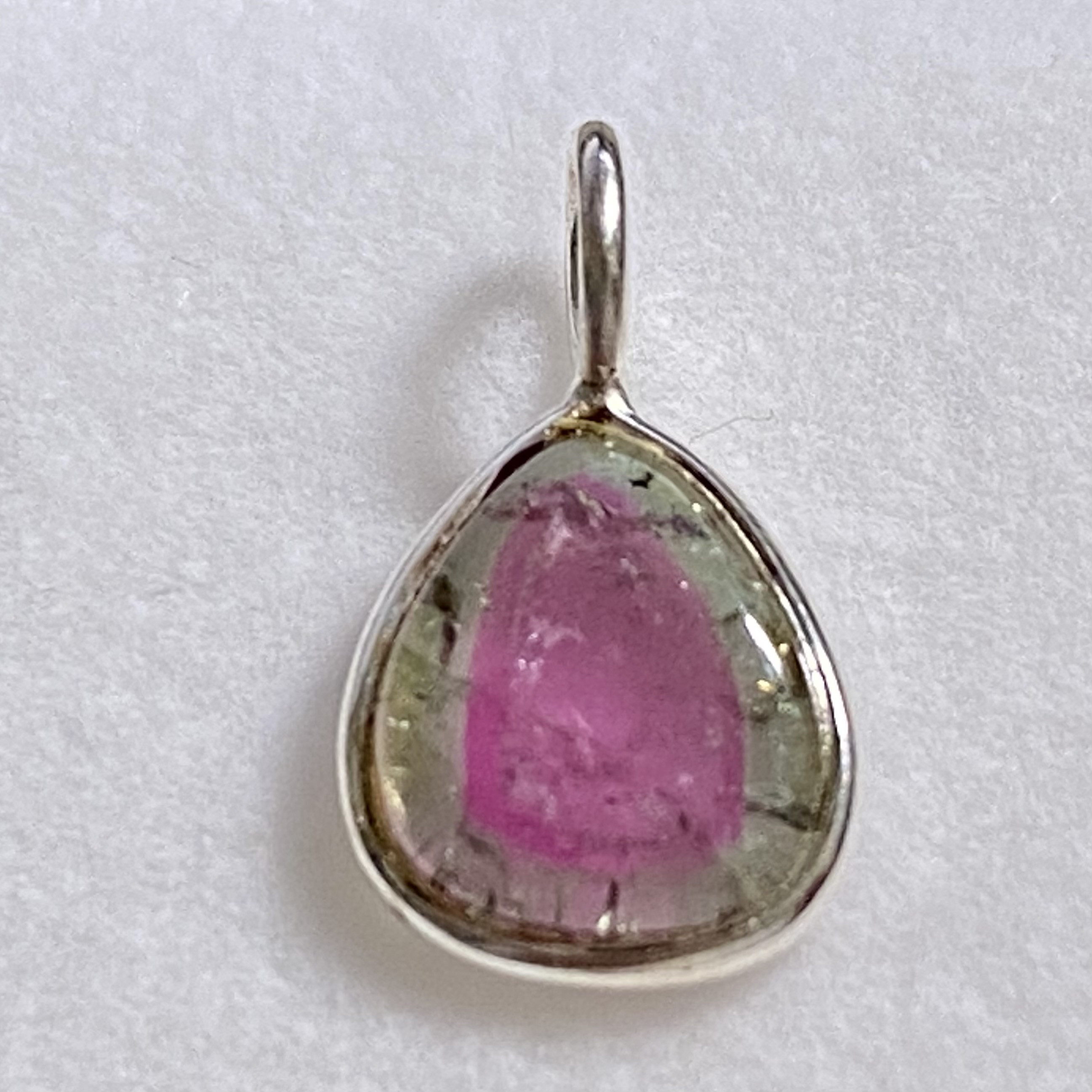 ウォーターメロントルマリン  シルバーチャーム　天然石CA26