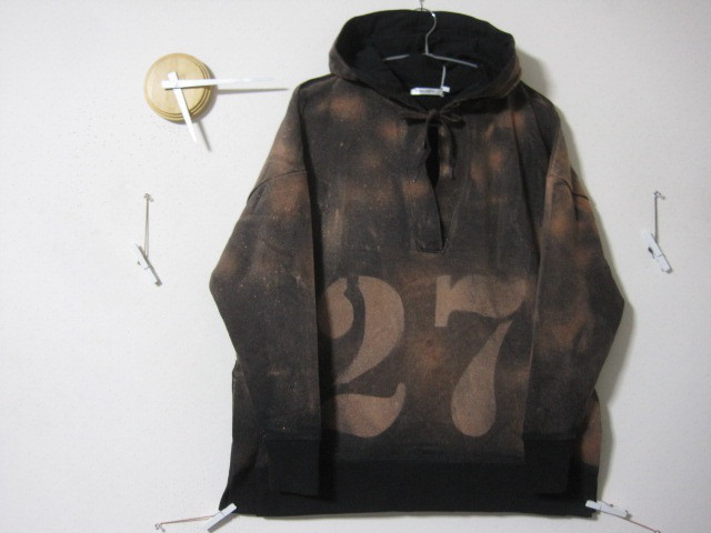 1点　スキッパー　ラージナンバー【27】フラッシュ加工　パイル/ブラウン/ストレッチ/プレゼント/Ｖネック