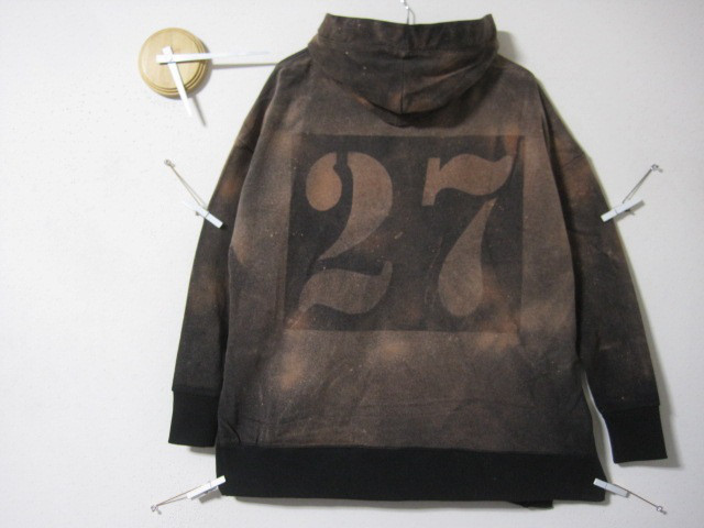1点　スキッパー　ラージナンバー【27】フラッシュ加工　パイル/ブラウン/ストレッチ/プレゼント/Ｖネック