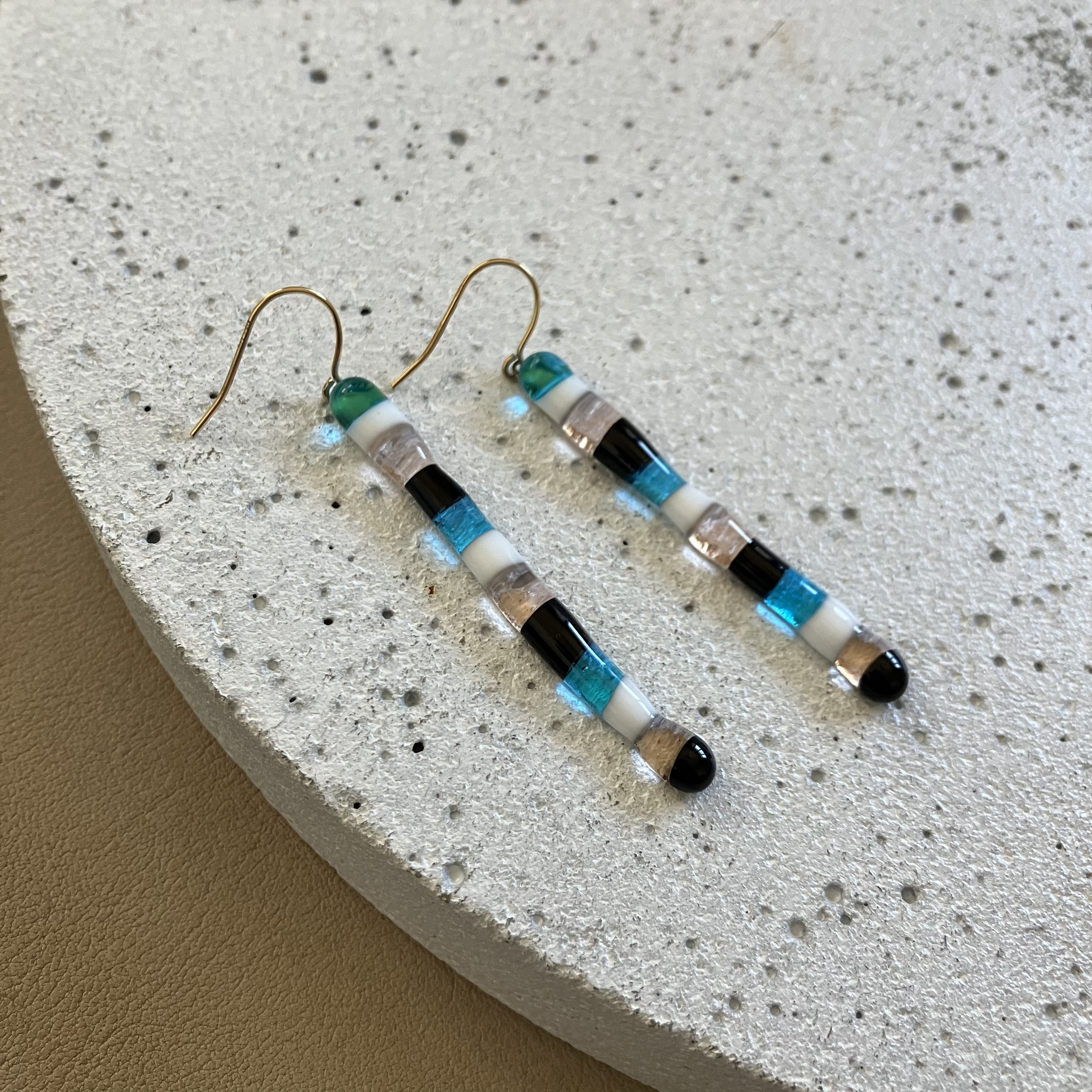 ガラスのピアス、イヤリング　金属アレルギー対応