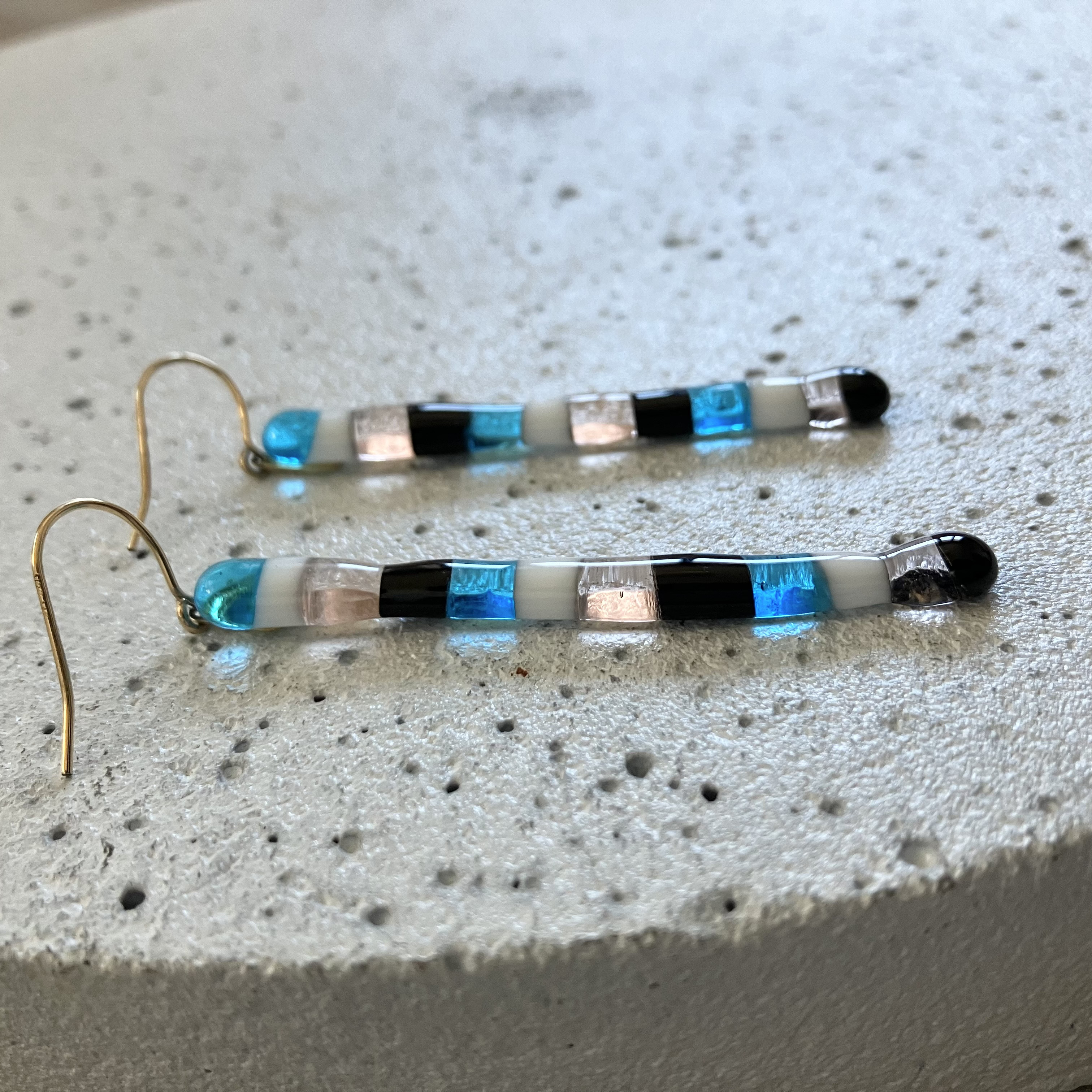 ガラスのピアス、イヤリング　金属アレルギー対応