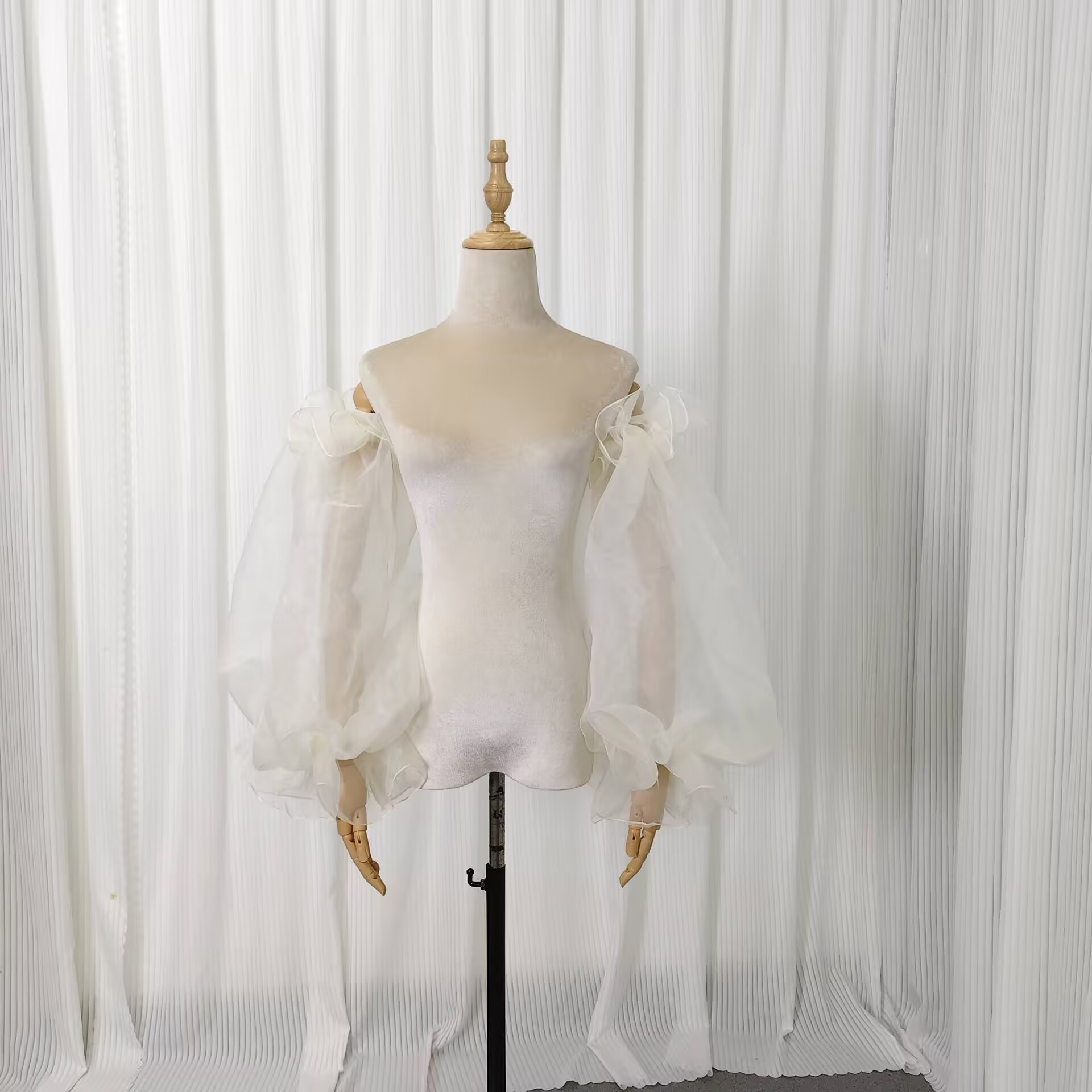 送料無料！パフスリーブ 取り外し可能な付け袖 薄シャンパン色  上質オーガンジー オーダーメイド ストレッチ 前撮り