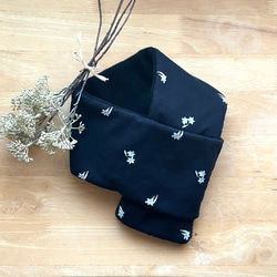 LILY ORIGINAL PRINT 大人の上質&暖かフリース コンパクトマフラー(BLACK) 4枚目の画像