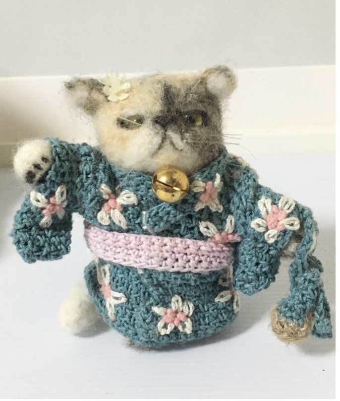 福を招く！羊毛フェルトのエキゾチックショートヘアの招き猫ミニオブジェ