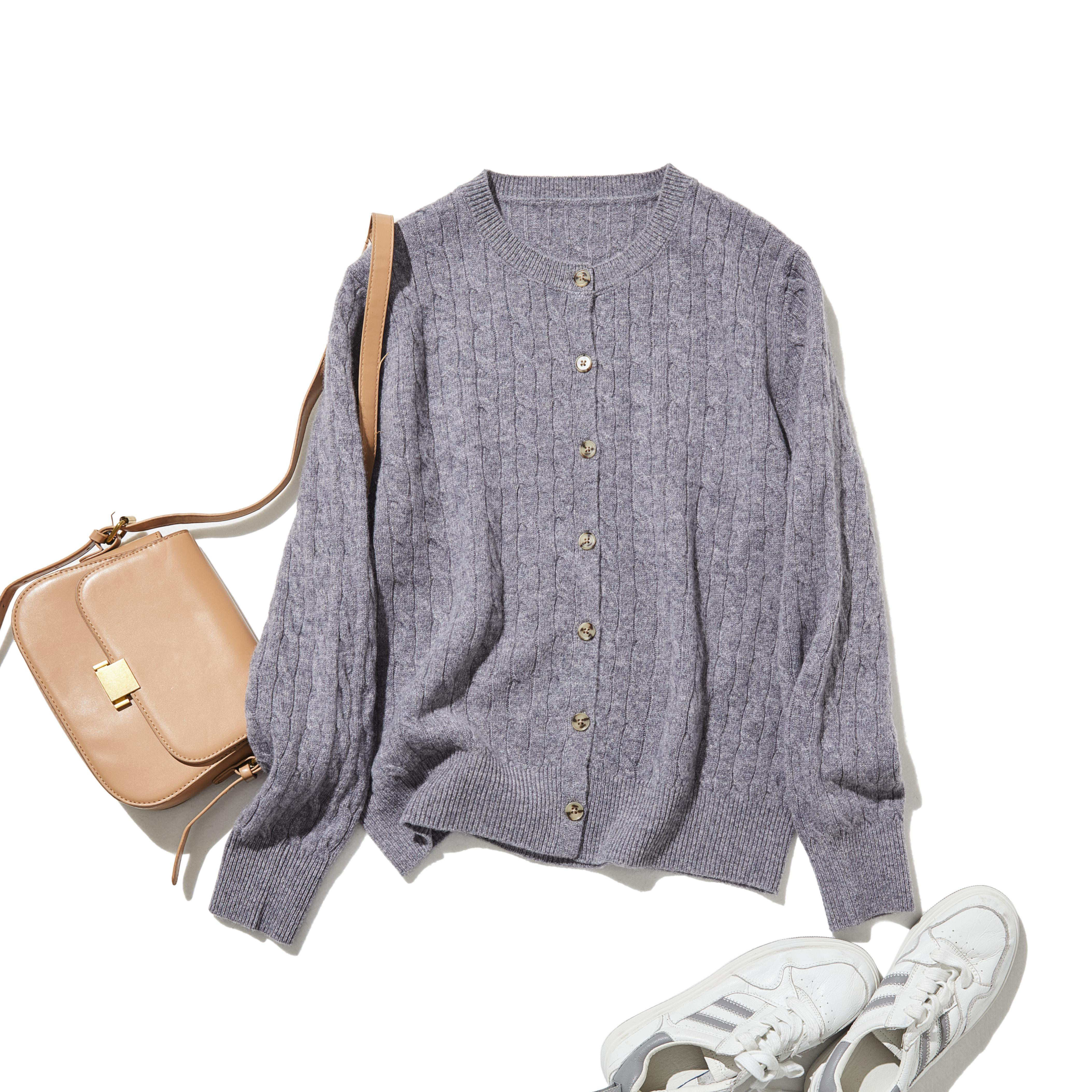 時代を超えて愛されるケーブル編みカーディガン　ウール100％カーディガン  ウールニット  グレー 251121-1