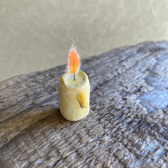 9931.bud 粘土のロウソク 4枚目の画像
