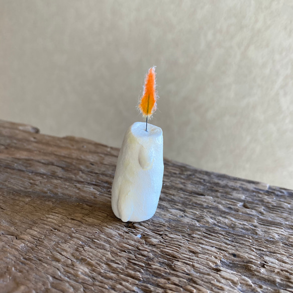 9935.bud 粘土のロウソク 2枚目の画像
